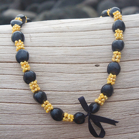 Kukui Nut Lei yellow Mongo Shell